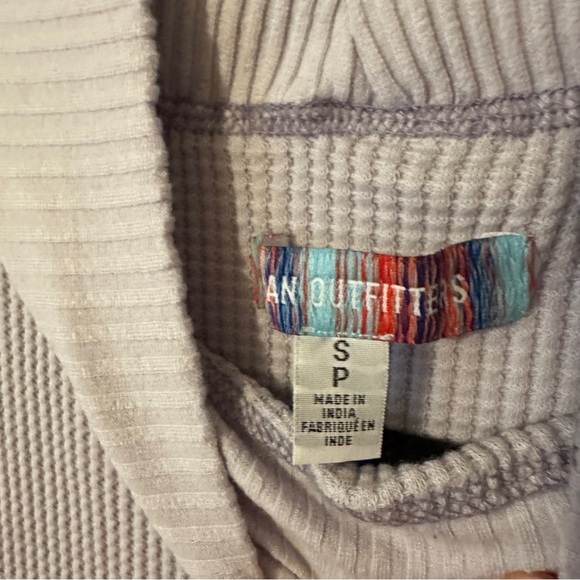 Urban Outfitters Lavender Waffle Knit
Thermal Long Sleeve Turtleneck Top Small - Picture 12 of 12